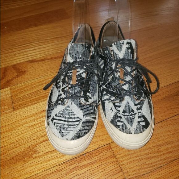 Reef Sneakers - Picture 2 of 8